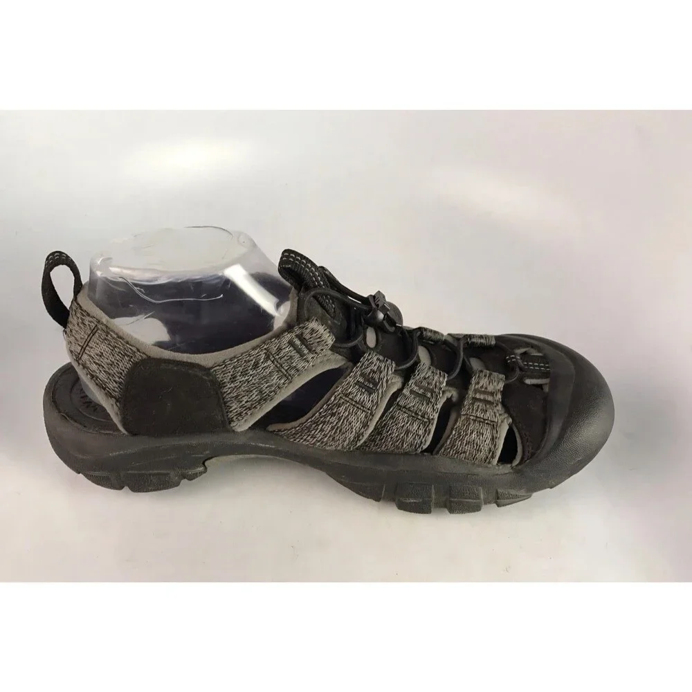 KEEN Men's Size 11 Newport H2 Sandal/Sneaker in Black/Steel Grey Color Way Used
